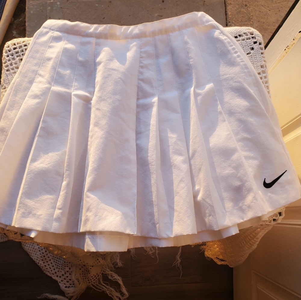White nike tennis skirt pleated vintage